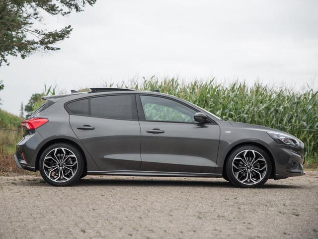 Ford FOCUS 1.5 EcoBoost ST Line X Business Pano ACC B&O
