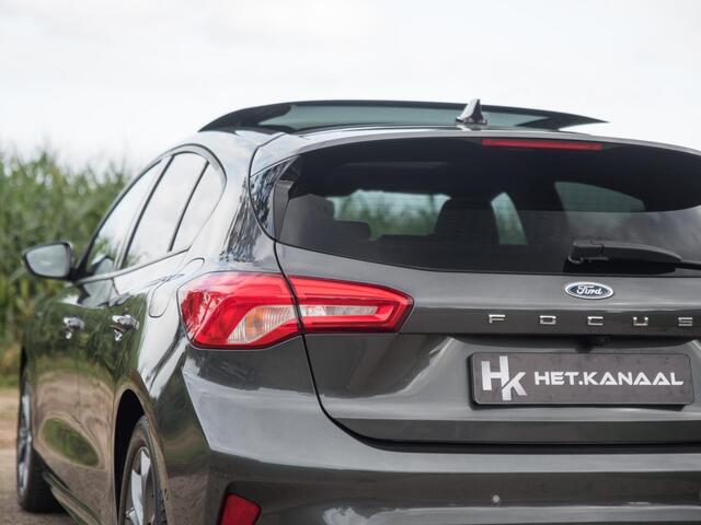 Ford FOCUS 1.5 EcoBoost ST Line X Business Pano ACC Keyless HUD