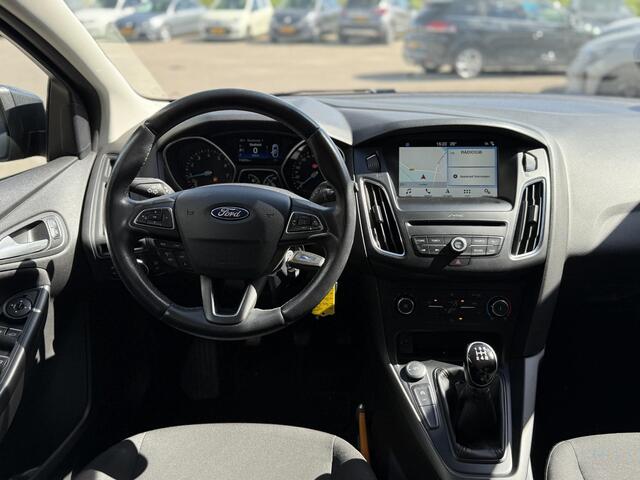 Ford FOCUS Wagon 1.0 Lease Edition | NAP | 100% dlr onderhouden | Navigatie | Cruise Control | Parkeersensoren | Airco | Lichtmetaal | BT-Telefoonfunctie |
