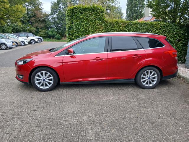 Ford FOCUS Wagon 1.0 Titanium