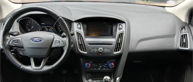 Ford FOCUS Wagon 1.0 Titanium