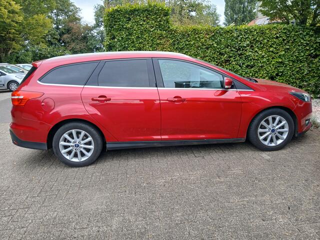 Ford FOCUS Wagon 1.0 Titanium