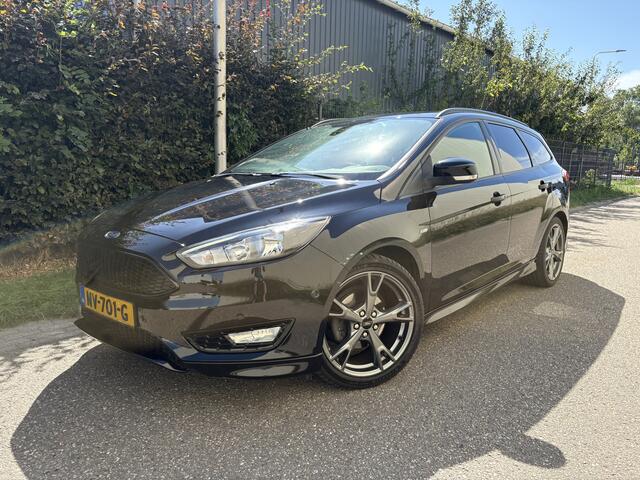 Ford FOCUS Wagon 1.0 ST-Line / NAVI / AIRCO ECC / CRUISE / 148dkm! NAP!
