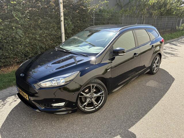 Ford FOCUS Wagon 1.0 ST-Line / NAVI / AIRCO ECC / CRUISE / 148dkm! NAP!