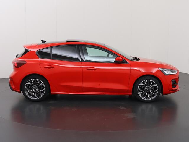 Ford FOCUS 1.0 EcoBoost Hybrid ST Line X | Panoramadak | Winterpakket | B&O | Cruise Control Adaptief | Navigatie |