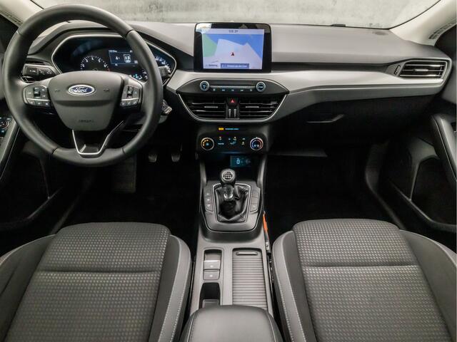 Ford FOCUS 1.0 EcoBoost Sport (APPLE CARPLAY, GROOT NAVI, CRUISE, SPORTSTOELEN, LANE ASSIST, PARKEERSENSOREN, LED KOPLAMPEN, NIEUWSTAAT)