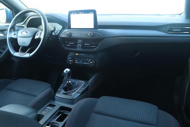 Ford FOCUS 1.0 ECOBOOST ST-LINE BUSINESS | B&O | KEY-LESS | CAMERA | LED | CARPLAY | CLIMATE