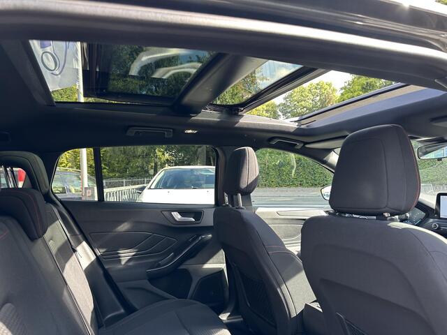 Ford FOCUS Wagon 1.5 EcoBoost Automaat ST Line X Business Panorama|Headup|Camera|Keyless|Rijstrook