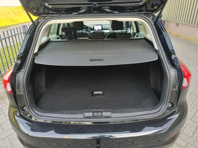 Ford FOCUS Wagon 1.0 EcoBoost Hybrid Trend Edition Business | Airco | Trekhaak | Camera | BTW |