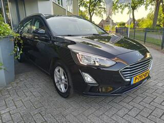 ford-focus-wagon-1.0-ecoboost-hybri