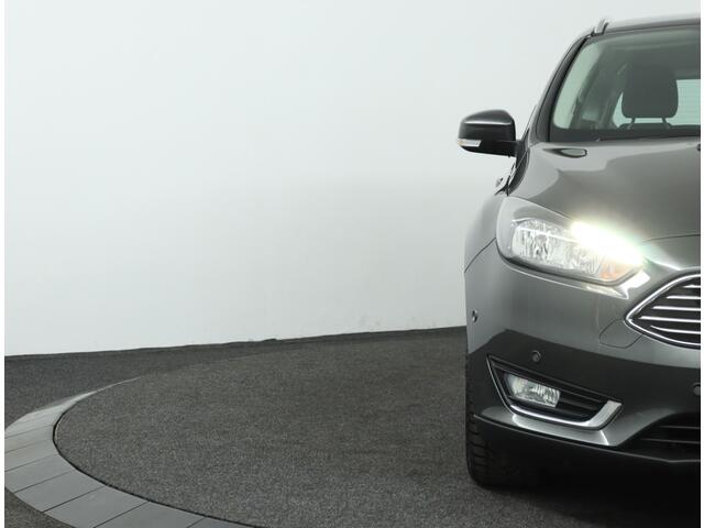 Ford FOCUS Wagon 1.0 Titanium I voorruitverwarming I stoelverwarming I Trekhaak I