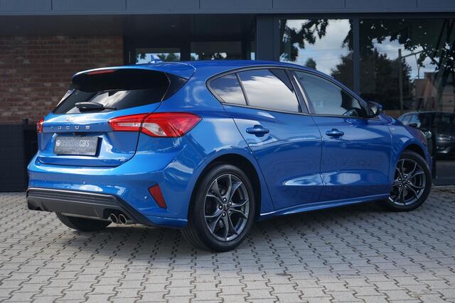 Ford FOCUS EcoBoost ST-Line , Desert Island Blue, H/U, Camera, AppleCarplay, Cruise, Led.