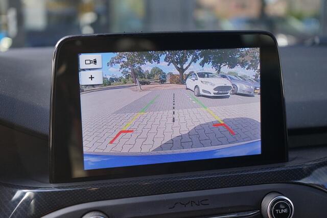 Ford FOCUS EcoBoost ST-Line , Desert Island Blue, H/U, Camera, AppleCarplay, Cruise, Led.