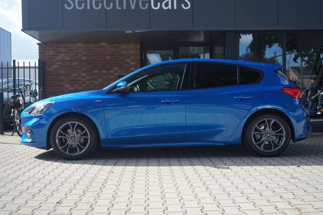 Ford FOCUS EcoBoost ST-Line , Desert Island Blue, H/U, Camera, AppleCarplay, Cruise, Led.