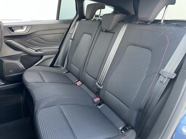 Ford FOCUS Wagon 1.0 EcoBoost Hybrid ST Line Style /Winter Package (¤ 500)/ Apple Carplay/Android Auto/ cruise control/ draadloze telefoonlader/ navigatiesysteem full map/