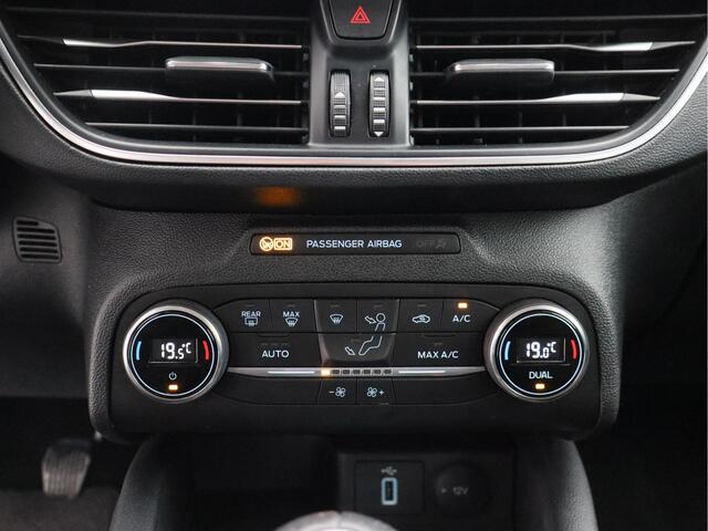 Ford FOCUS 1.0 EcoBoost Titanium Business