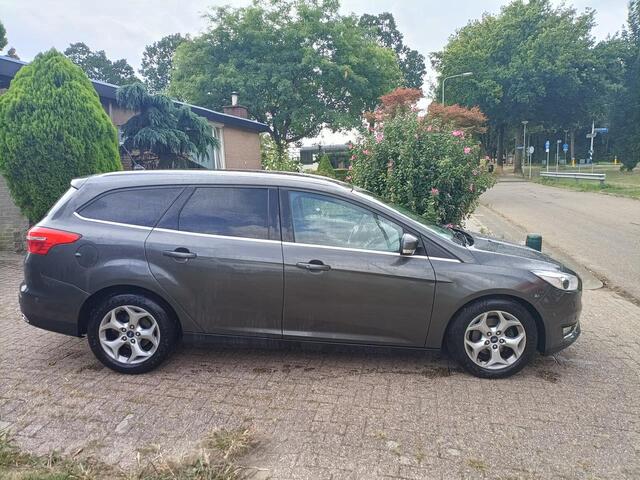 Ford FOCUS WAGON 1.5 TDCI Titanium Automaat, Navi, Cruise