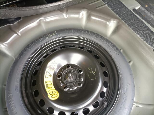 Ford FOCUS WAGON 1.5 TDCI Titanium Automaat, Navi, Cruise