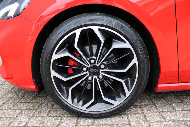 Ford FOCUS 1.0 EcoBoost ST Line Business | Afn. Trekhaak | Winterpack | Navigatie | B&O | Camera