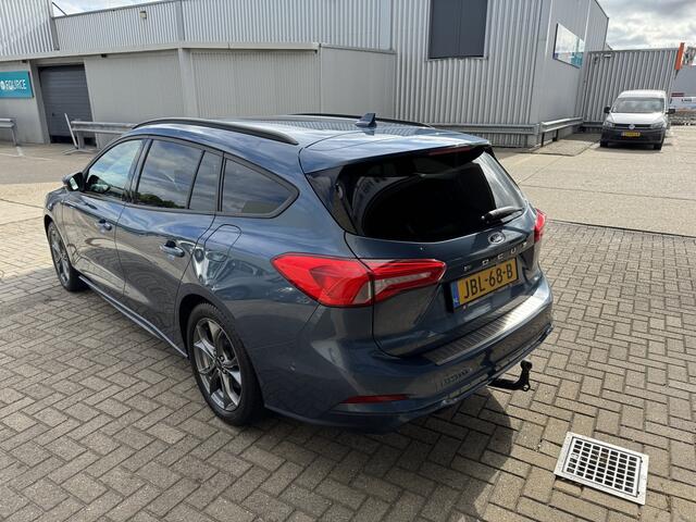 Ford FOCUS Wagon 1.0 EcoBoost Titanium Business