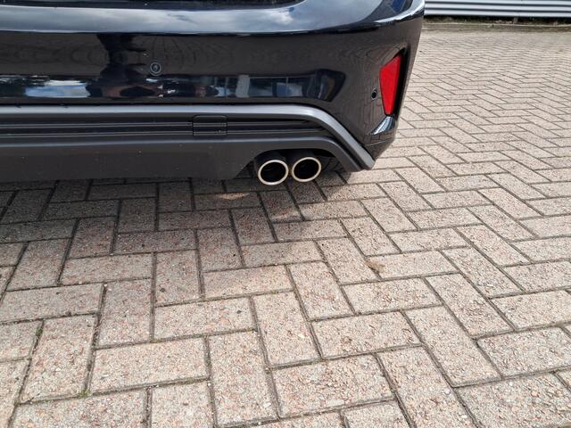 Ford FOCUS 1.0 EcoBoost ST Line Business | Clima | Navigatie | Camera | LM Velgen | Keyless entry en start | Privacy glas | RIJKLAARPRIJS INCL 12 MAANDEN GARANTIE EN BEURT