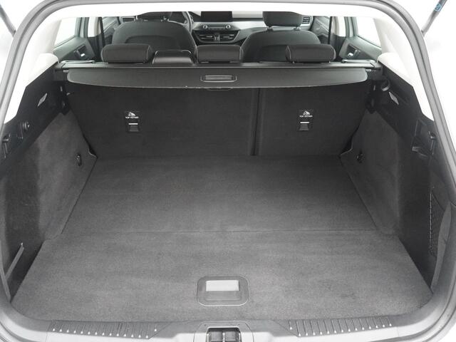 Ford FOCUS Wagon EcoBoost Hybrid 125pk Connected AGR | Trekhaak | Airco | Cruise | Led | Apple Carplay | Android Auto |