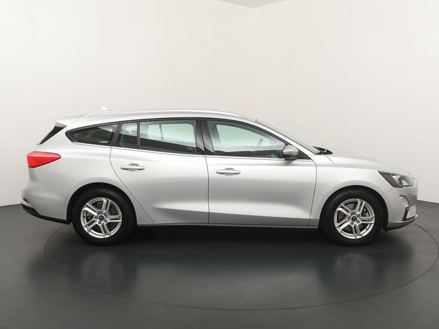 Ford FOCUS Wagon EcoBoost Hybrid 125 pk Trend Edition | Trekhaak | Camera | LED | Navi | Apple Carplay | 100% dealer onderh.