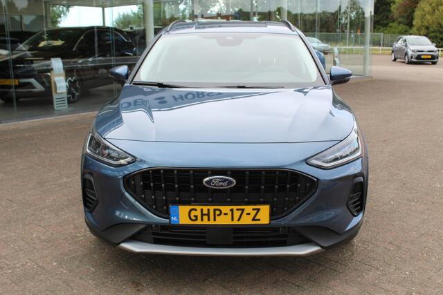 Ford FOCUS Wagon 1.0-155pk EcoBoost Mild-Hybrid Active AUTOMAAT ! Trekgewicht 1.500kg ! Slechts 6.600km ! Ruim ¤. 9.000,- beneden de nieuwprijs ! Volautm. airco dual, navigatie, telefoonvoorb., adaptive cruise control, LED verlichting, metallic lak, camera, front-, 