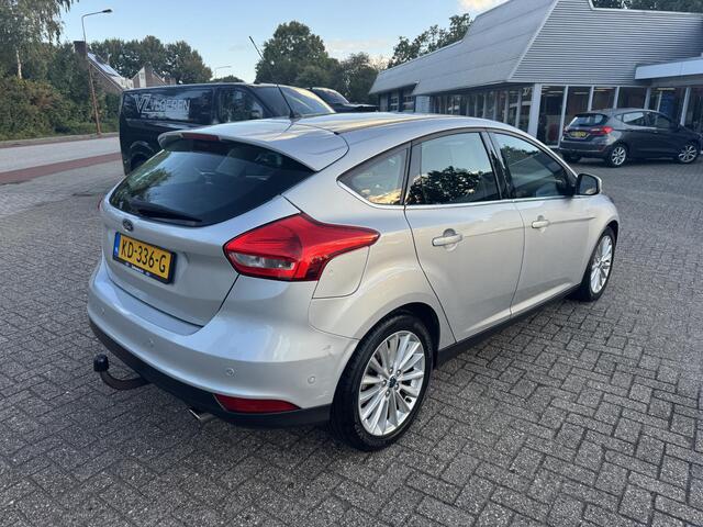 Ford FOCUS 1.5 Ecoboost Titanium 150pk Trekhaak | Cruise control | Voorruit verwarming | Climate control | Navigatie