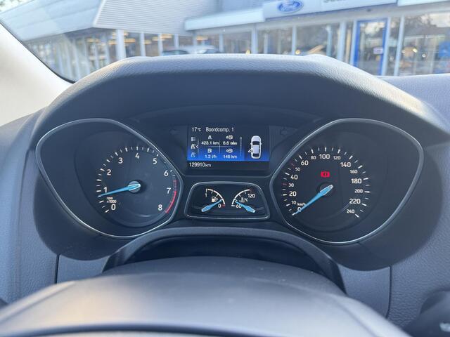 Ford FOCUS 1.5 Ecoboost Titanium 150pk Trekhaak | Cruise control | Voorruit verwarming | Climate control | Navigatie