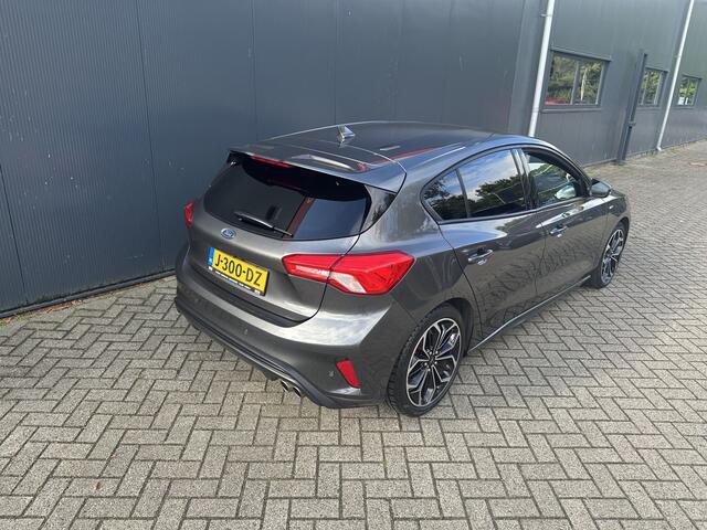 Ford FOCUS 1.5 EcoBoost ST Line Business