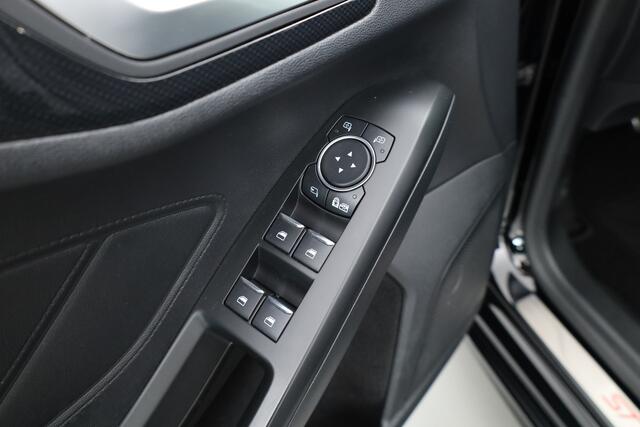 Ford FOCUS Wagon 1.0 EcoBoost ST Line | Navi | CarPlay | Stoel-stuurverw. | Camera | 17''