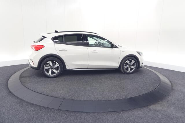 Ford FOCUS 1.5 EcoBoost Active Business | Lage Kilometerstand | Navigatie | Parkeersensoren | Apple Carplay