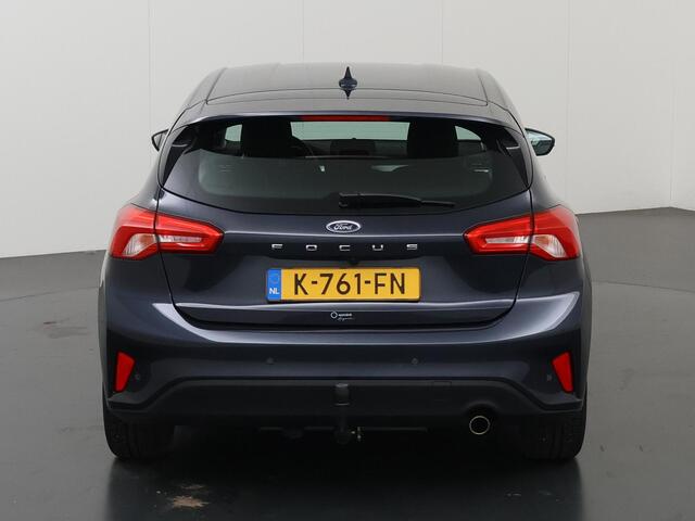 Ford FOCUS 1.0 EcoBoost Trend Edition Business | Trekhaak | Parkeercamera | Navigatie | Cruise Control |