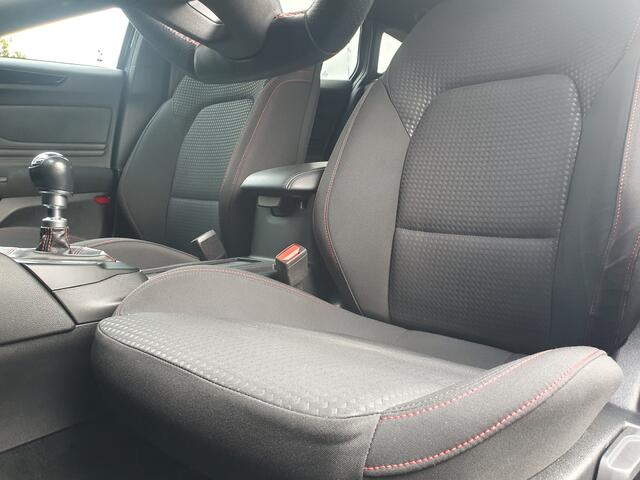 Ford FOCUS Wagon 1.0 EcoBoost Hybrid ST Line Business NAVI/TRHAAK/LED/CLIMA/LMV