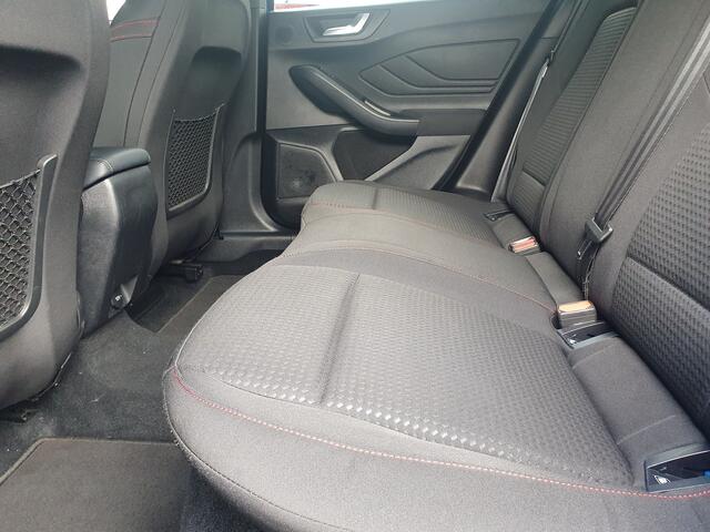 Ford FOCUS Wagon 1.0 EcoBoost Hybrid ST Line Business NAVI/TRHAAK/LED/CLIMA/LMV