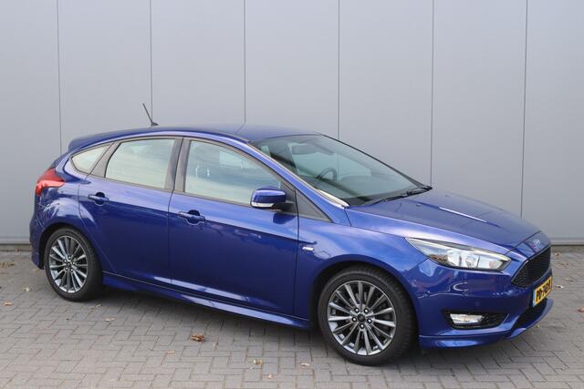 Ford FOCUS 1.5 EcoB. 150PK ST-Line Carplay-android/Parkeerhulp/Cruise-control