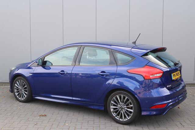 Ford FOCUS 1.5 EcoB. 150PK ST-Line Carplay-android/Parkeerhulp/Cruise-control