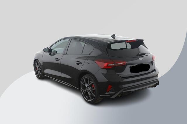 Ford FOCUS 2.3 EcoBoost ST-3 | 280pk Automaat | Performance Pack | AGR-stoelen | Winter Pack | Adaptive cruise control | Head up Display | Camera