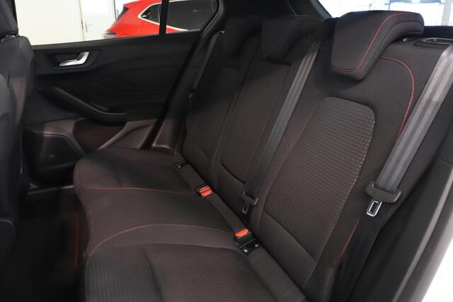 Ford FOCUS 1.0 EcoBoost Hybrid ST Line X Business | Camera | Climate control | Stoelverwarming | B&O audio | Cruisecontrol | AppleCarplay AndroidAuto | Voorruitverwarming |