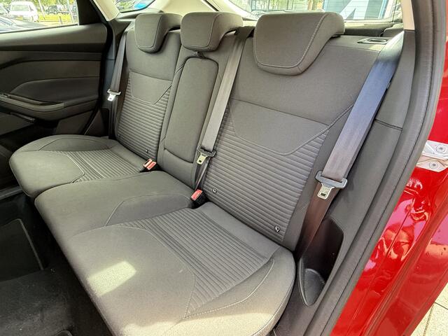 Ford FOCUS BWJ 2018 | 1.0 126PK Titanium | TREKHAAK | CAMERA | CLIMA | NAVI | CARPLAY | SPORTSTOELEN | CRUISE | PDC 2X