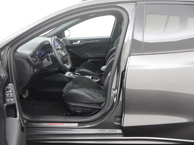 Ford FOCUS Wagon 2.3 EcoBoost 280PK ST-3 AUTOM. PANODAK|BLIS|ACC|CAMERA|B&O|TREKH|WINTERPACK|LED