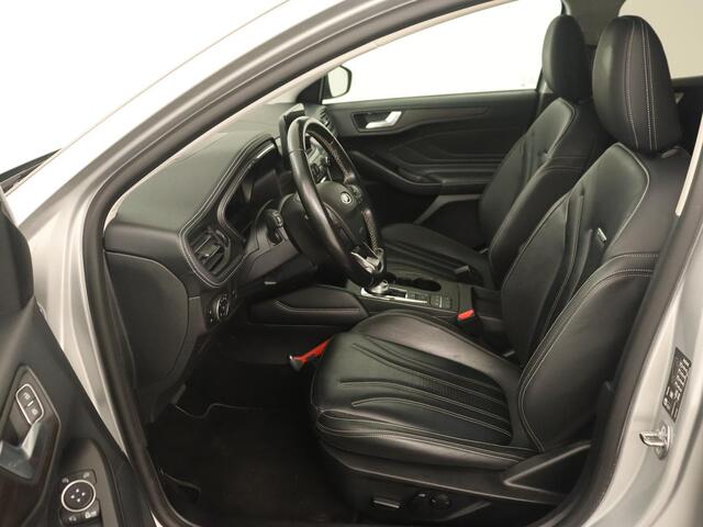 Ford FOCUS 1.5 EcoBoost Vignale | Automaat | Leder | Head-Up | Stoel & stuurverwarming | Adaptive cruise | Camera | Carplay | Full LED | Keyless | Park Assist | Navigatie