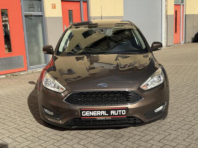 Ford FOCUS Wagon 1.0 Titanium Edition, Navi, Nieuwe DistributieRiem