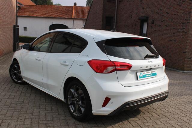 Ford FOCUS 1.0i EcoB. 125pk Automaat ST-Line Business Navigatie, Camera, Cruise, Winterpack, 17"