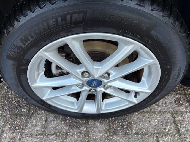 Ford FOCUS 1.0 Trend 1 EIGENAAR * DEALERONDERHOUDEN *