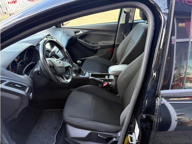 Ford FOCUS 1.0 Trend 1 EIGENAAR * DEALERONDERHOUDEN *