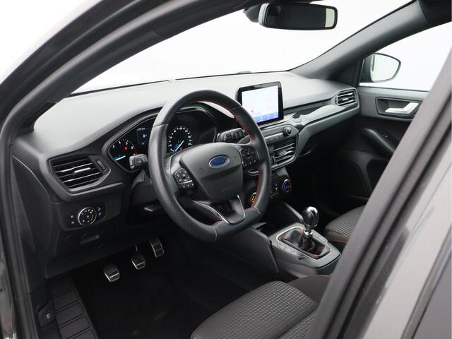 Ford FOCUS 1.0 EcoBoost ST Line Business/ lage km/ zeer mooi!