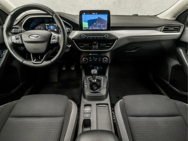 Ford FOCUS Wagon 1.0 EcoBoost Sport (APPLE CARPLAY, GROOT NAVI, PARKEERSENSOREN, LM VELGEN, SPORTSTOELEN, GETINT GLAS, CRUISE, NIEUWSTAAT)