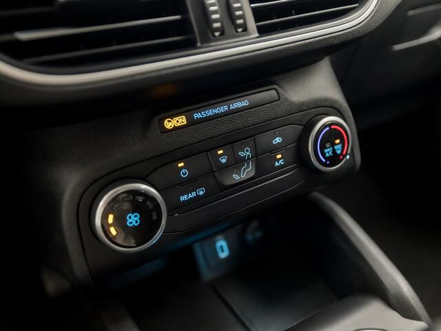 Ford FOCUS Wagon 1.0 EcoBoost Sport (APPLE CARPLAY, GROOT NAVI, PARKEERSENSOREN, LM VELGEN, SPORTSTOELEN, GETINT GLAS, CRUISE, NIEUWSTAAT)